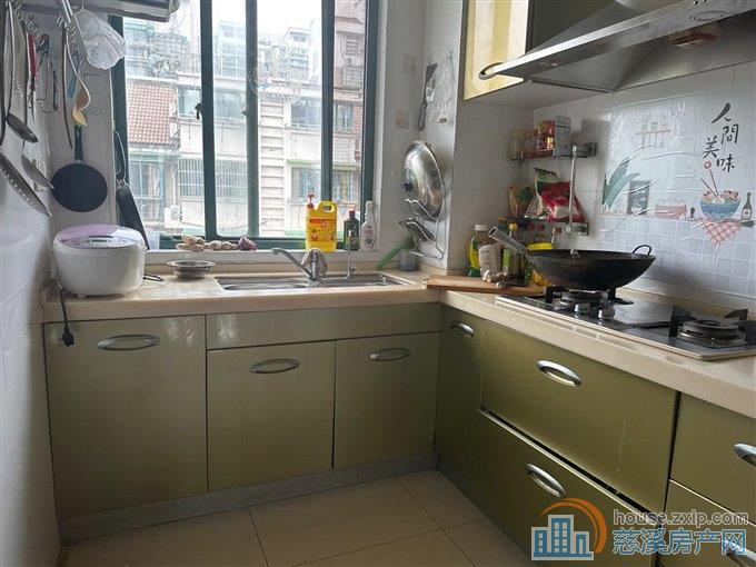 丽都苑108平84万送车位拎包入住