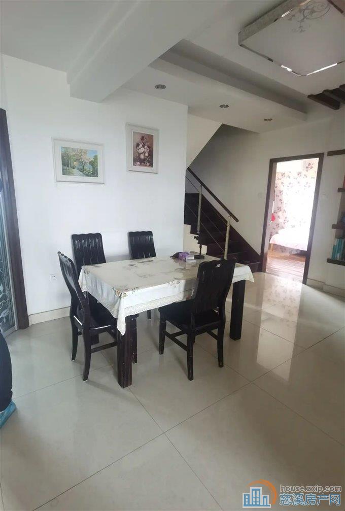 曙光家园竹苑213平156万送花园车库