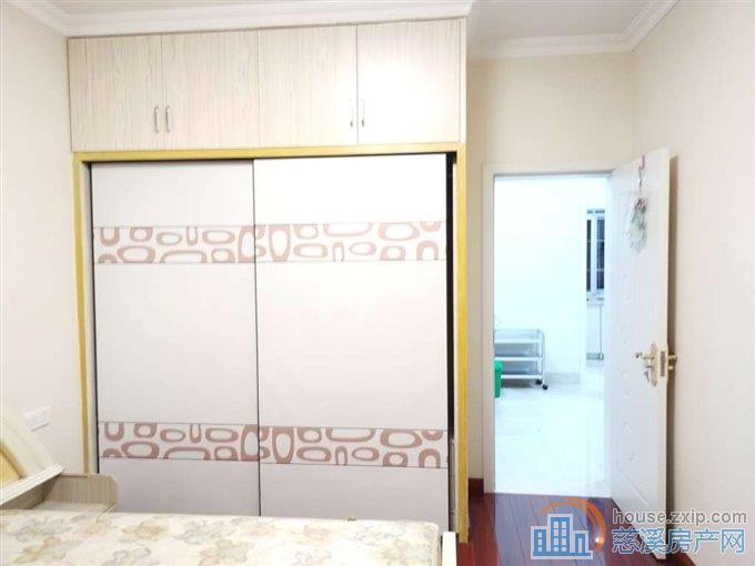 浙师大XQ房金山西区2楼精装68万直接