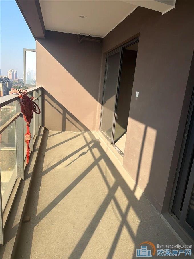 急卖桃溪云庐中间楼层117平135.8万