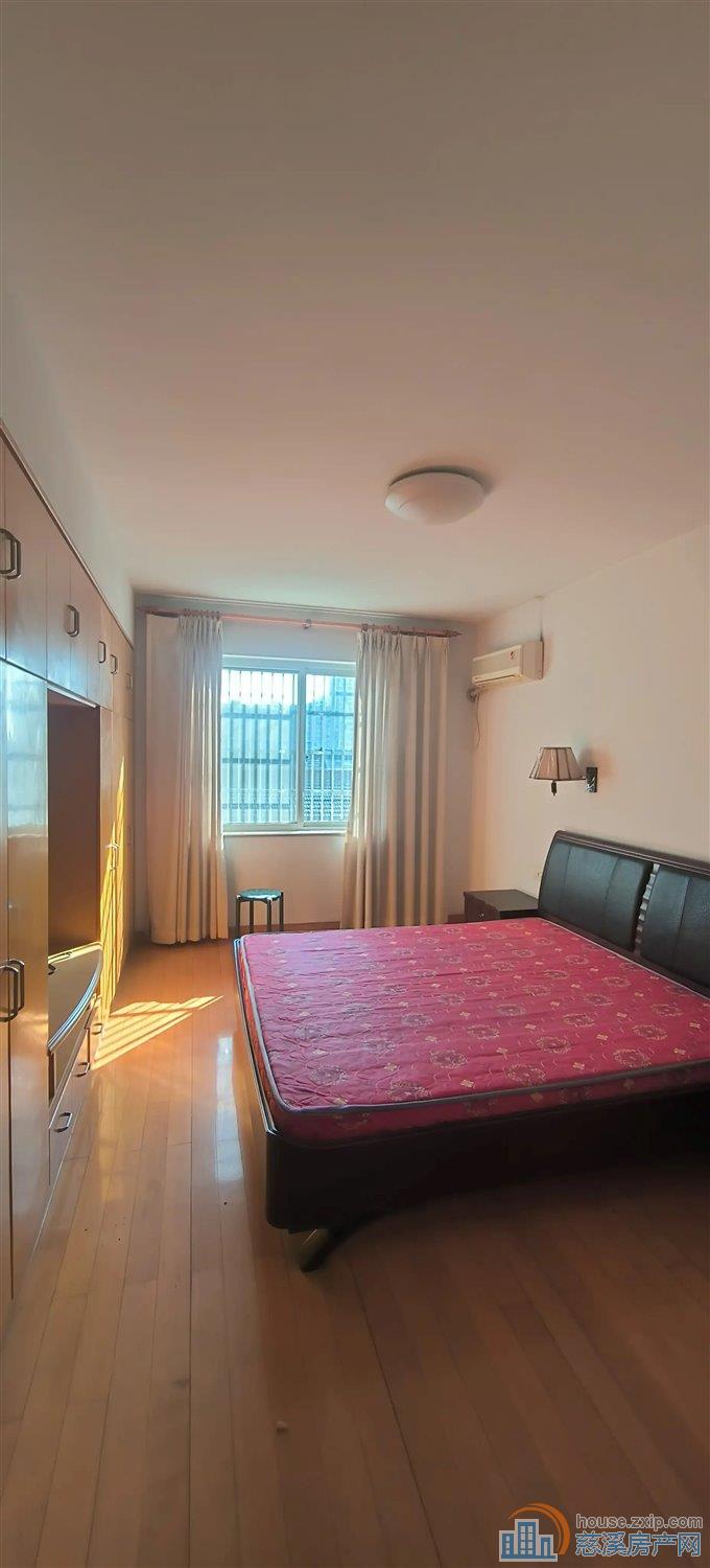 清泰公寓南区152平135万送车库