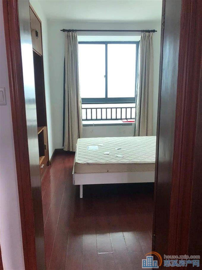 人和书包房精装2室设施齐全可拎包入住