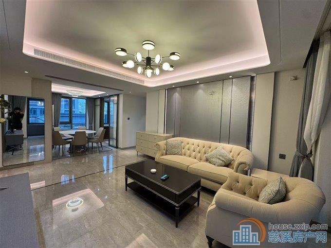 慈澜府 房东自住装修 三室两厅两卫 