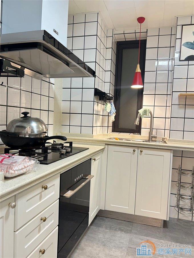 阳光城一期3室1卫精装修有车位