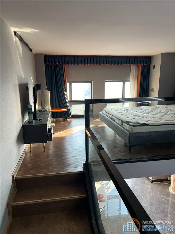 明峰健康城朝南复式56复56全新精装