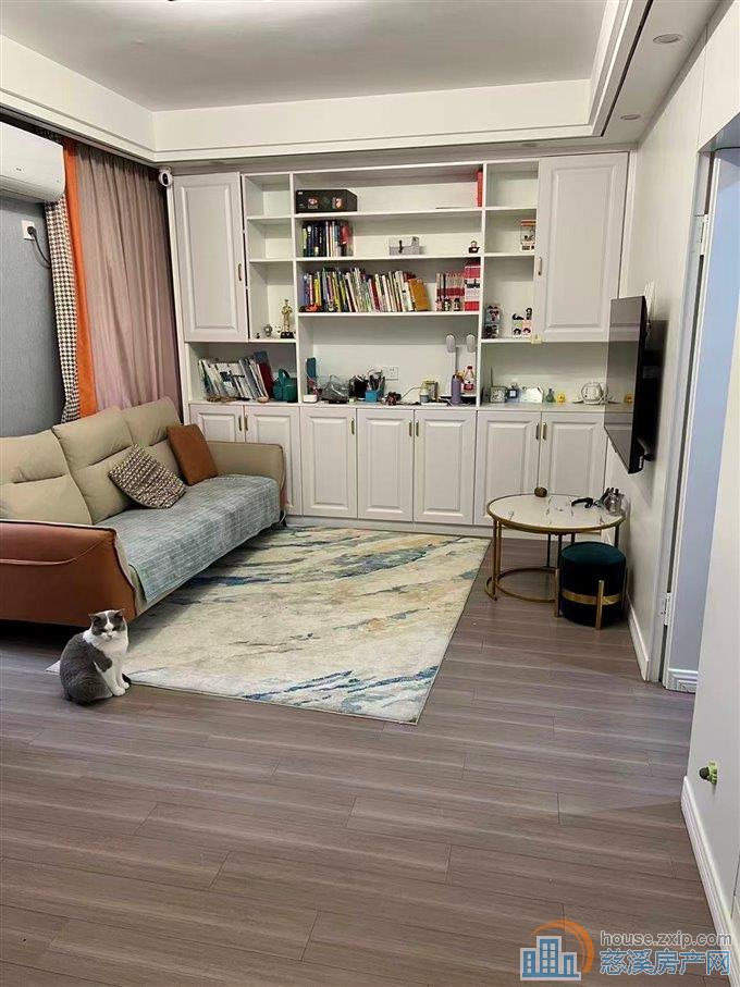 吉祥新村一楼73平多套精装二室88万等