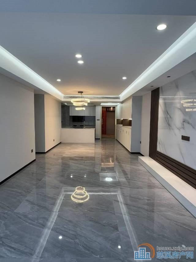 紫阙台119平楼层佳豪装220万