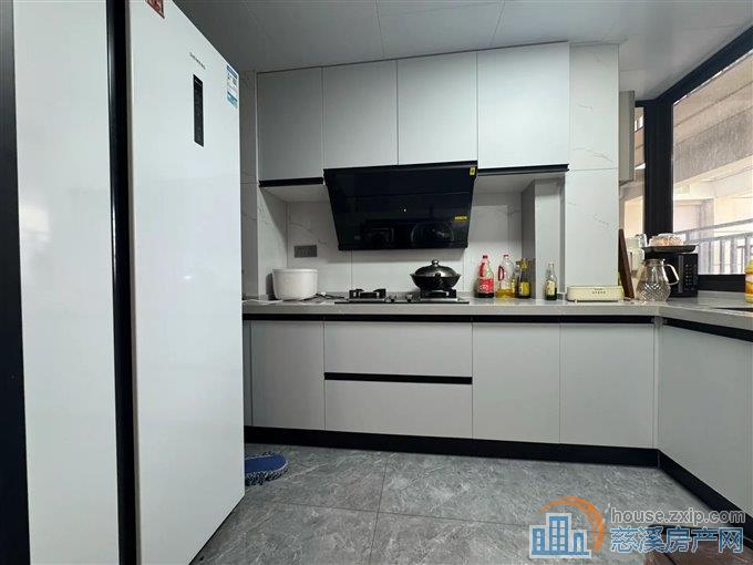 誉林府96平213万精装修实验上林书包