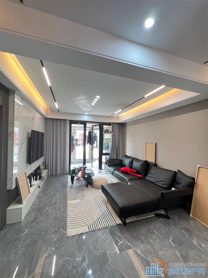 双囍花园 精装修 黄金楼层 带车位