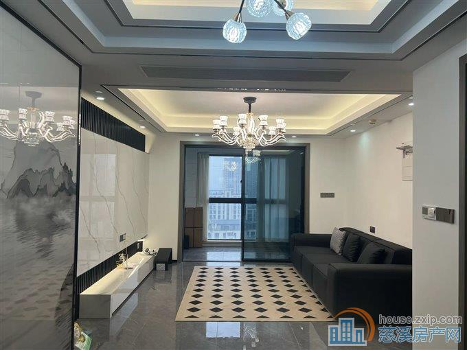 出售保利俯院江南北区126平178万