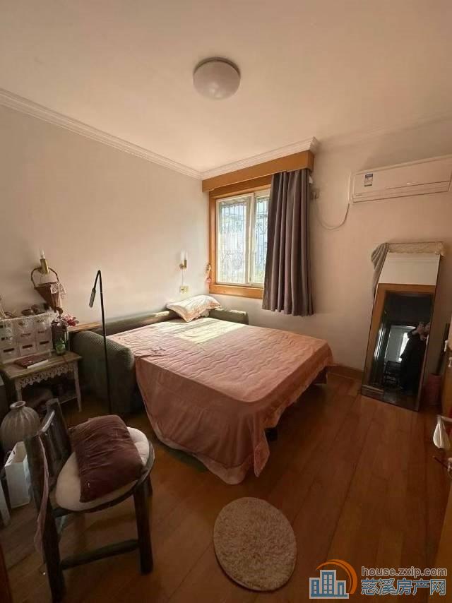 孙塘新村4楼67平3房架空层65.8万