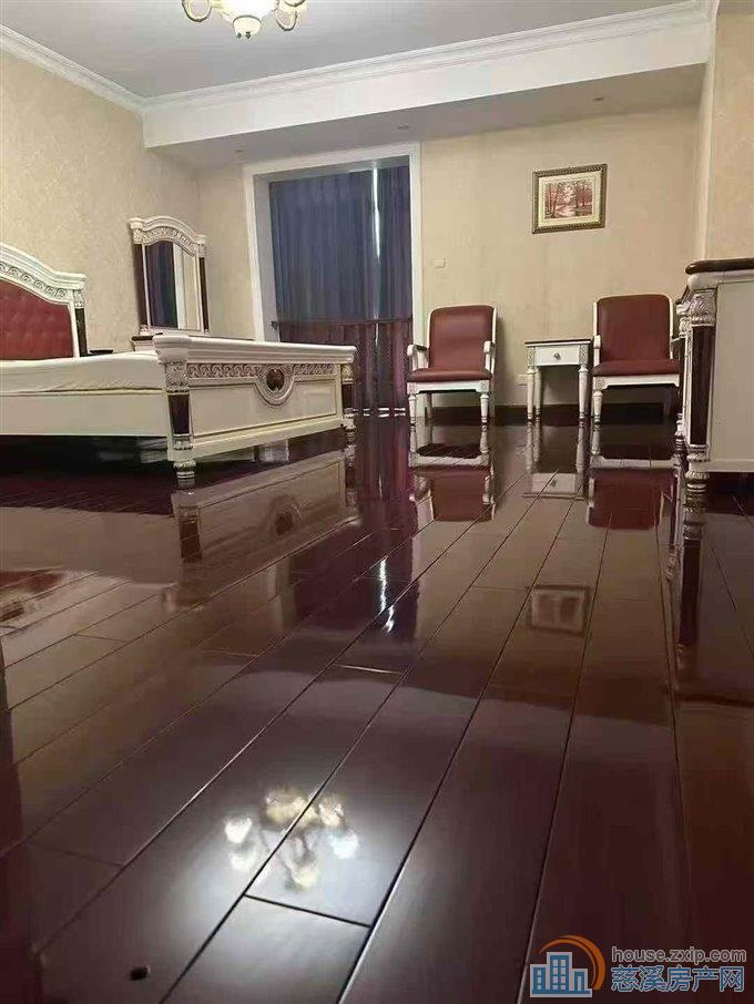 东方明珠上叠豪装带超大车库储藏间