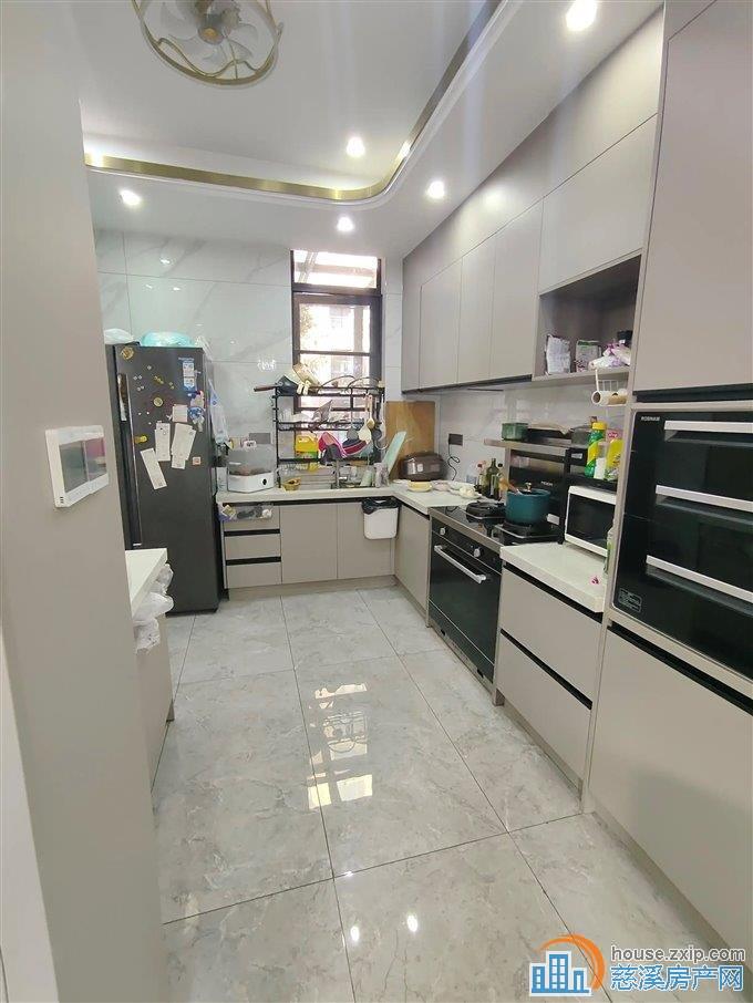 保集府联排别墅 豪装100多万 拎包入住