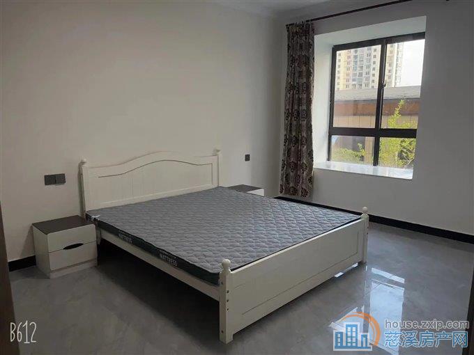 观湖佳苑 简装142平148.8万带车位