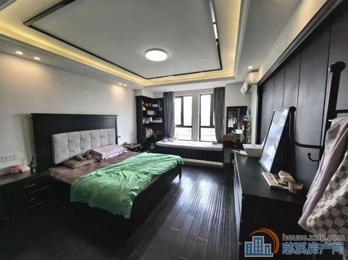 保利慈悦湾131平高楼层133.6万豪装