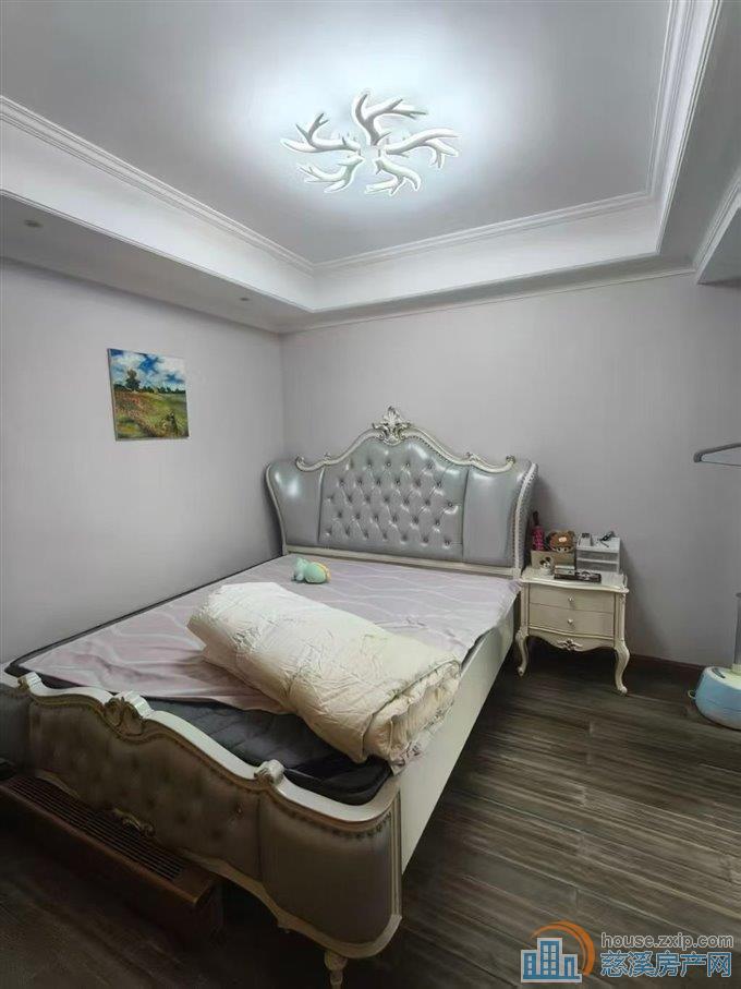 美华银桂苑小区洋房137平168万