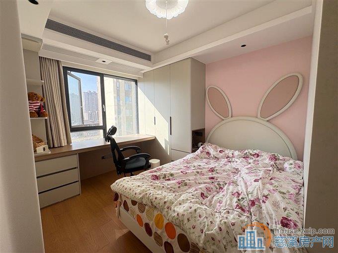 保利府院江南125平172.8万豪装