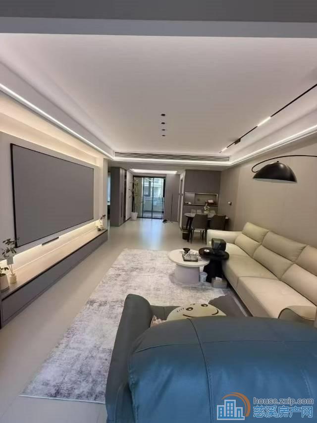 城市桃源洋房多层90平边套精装109万