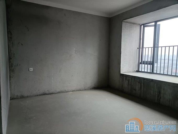 悦翠云庭 毛坯119平方 东边套 包税