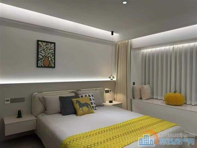 云逸里143平+双车位豪华装修直接钥匙在