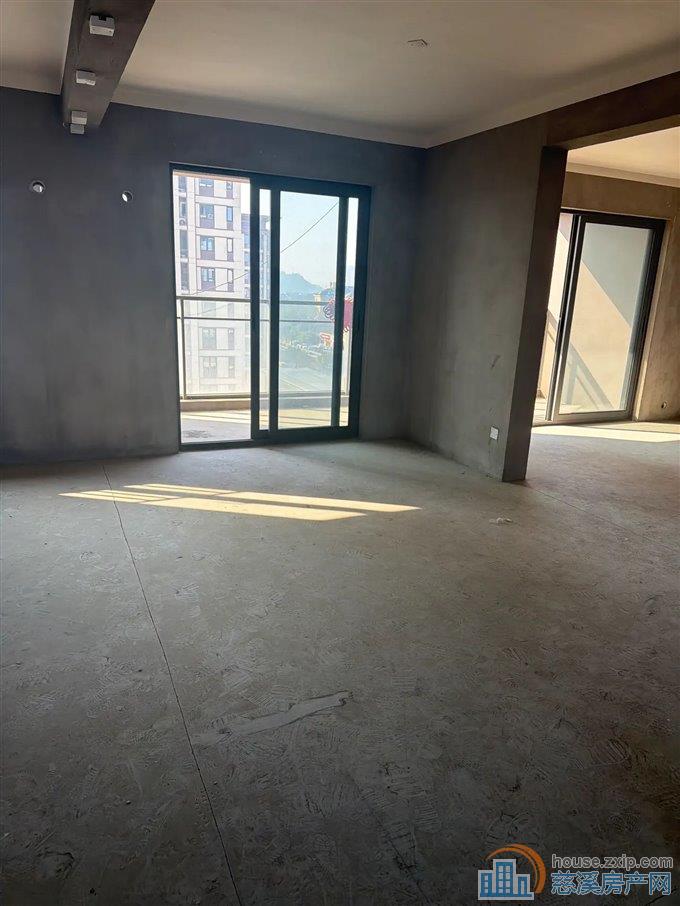 急卖桃溪云庐中间楼层117平135.8万