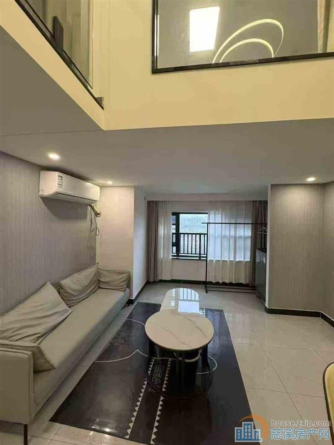 广宇大厦朝南复式2室1厅