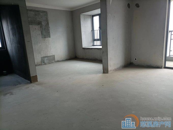 悦翠云庭119平，119万