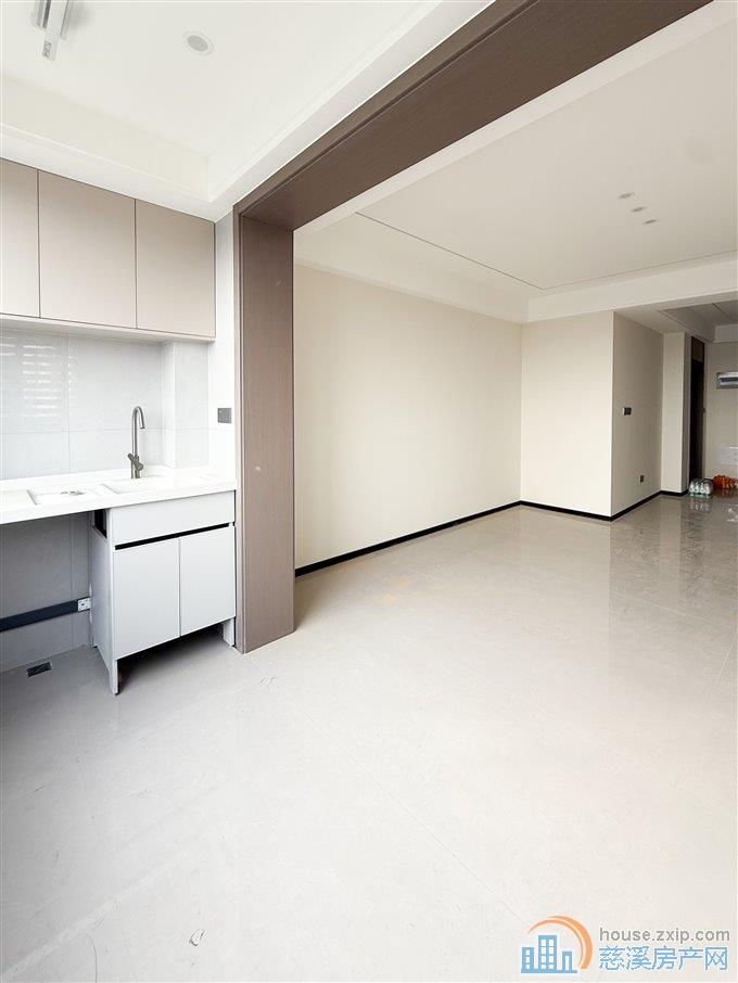 尚德家园89平85万全新精装送车位