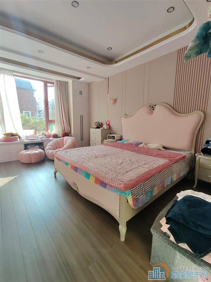 保集府联排别墅 豪装100多万 拎包入住