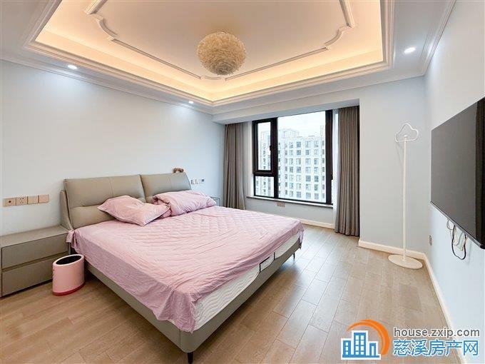 中交盛湖美庐127平洋房精装275万