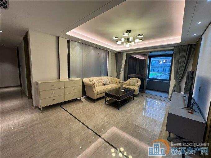 慈澜府 房东自住装修 三室两厅两卫 