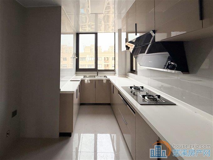 尚德家园89平85万送车位精装修