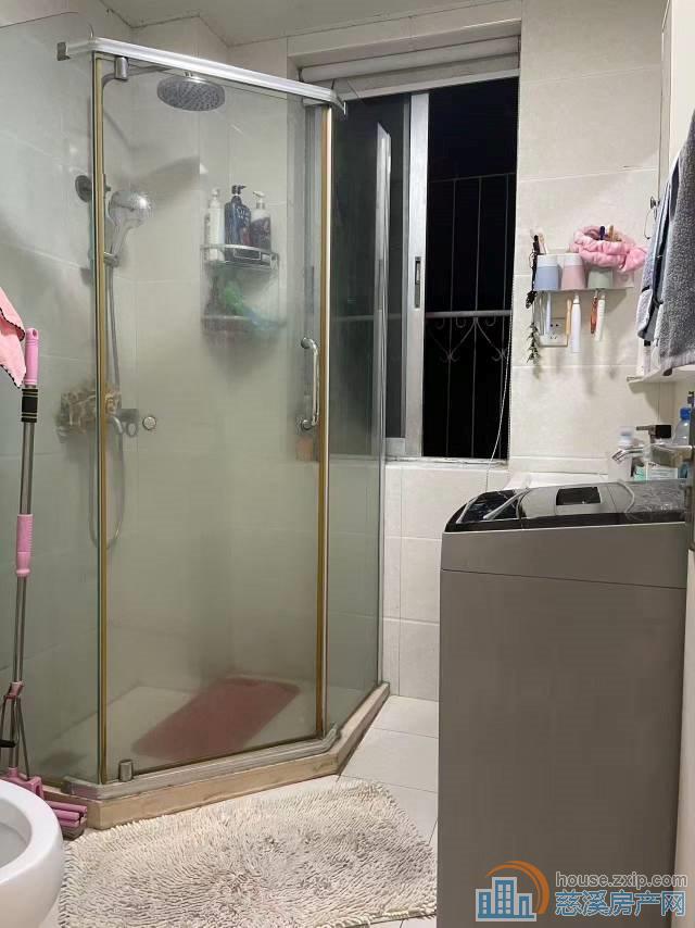 金山南区5楼75平精装3室一口价55万