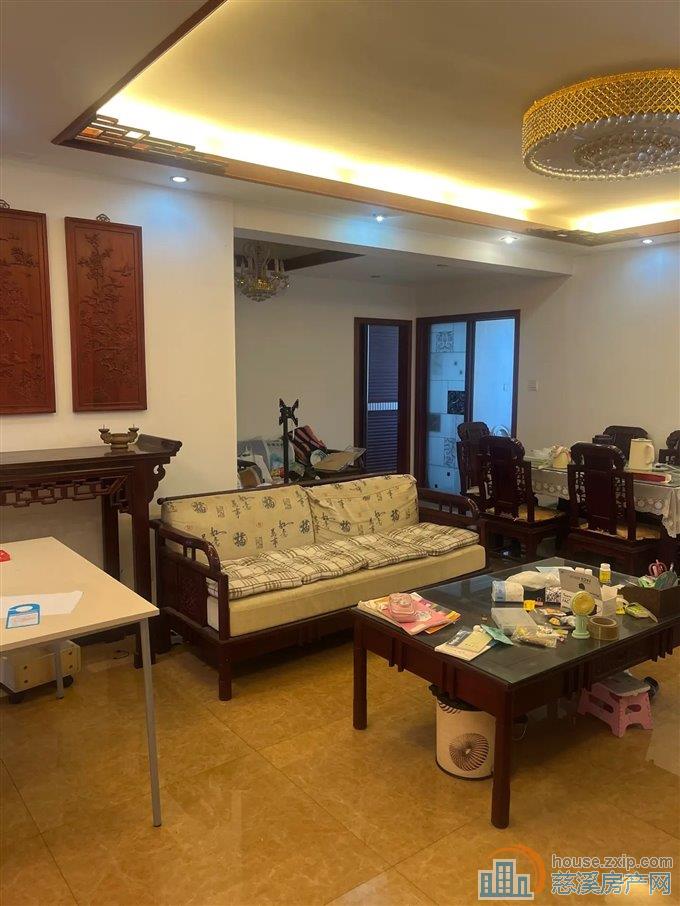 嘉和名苑137平148万送车位精装修