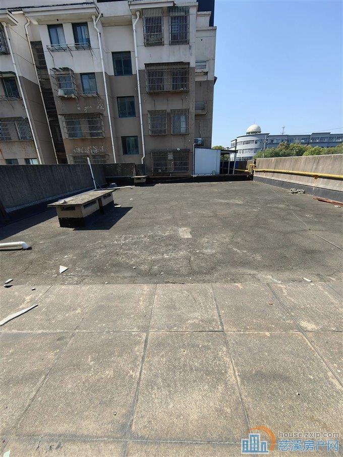 丽都苑125平146万送车位带露台