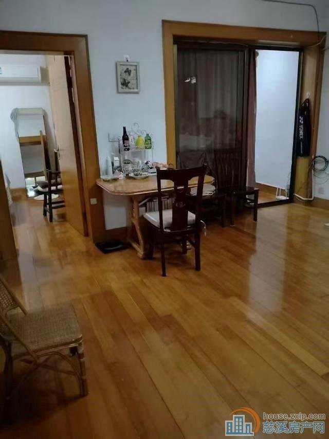 孙塘新村4楼67平3房架空层65.8万