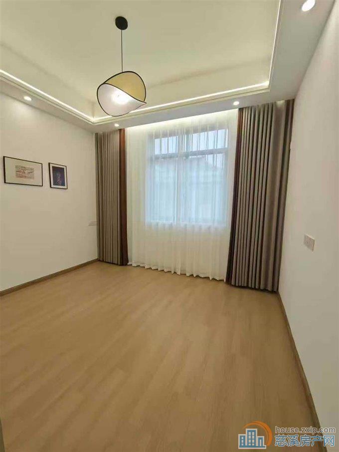 墙里小区一通三全新精装3室2厅2卫