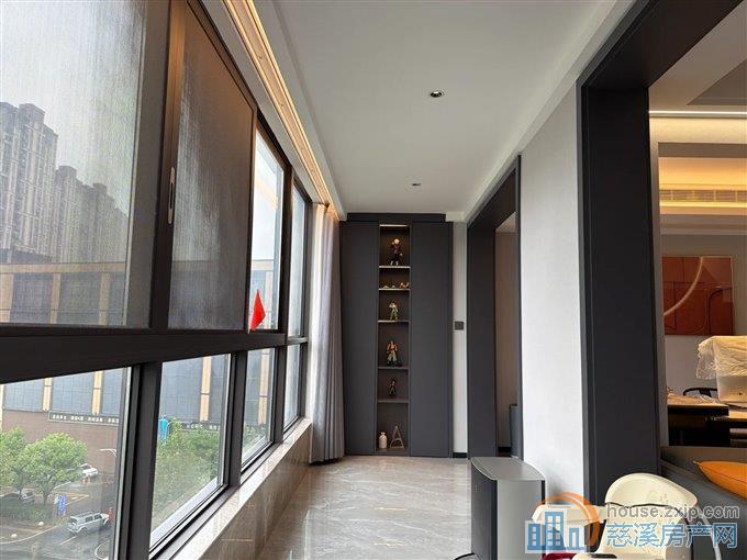 城西复式洋房 保利俯院江南北区 精装