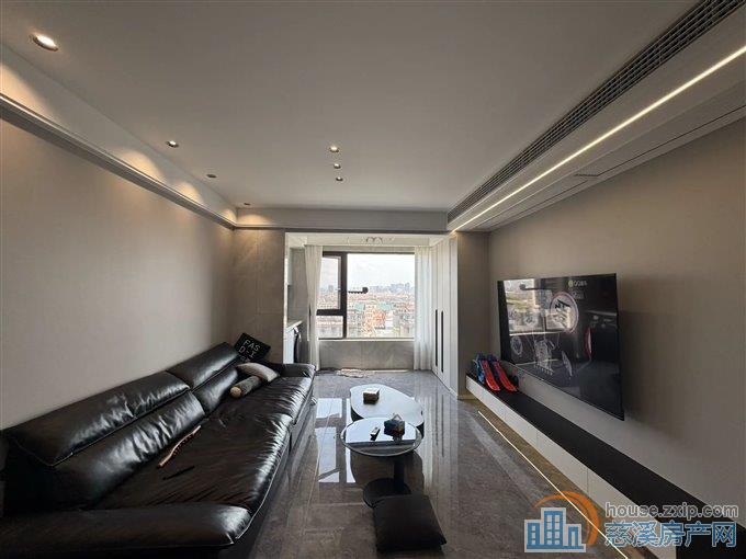 誉林府96平213万精装修实验上林书包