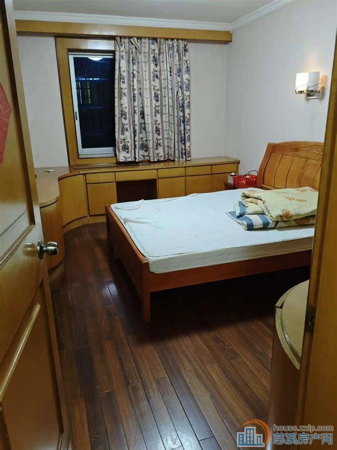 天九街 二楼 105平方88万 带车位