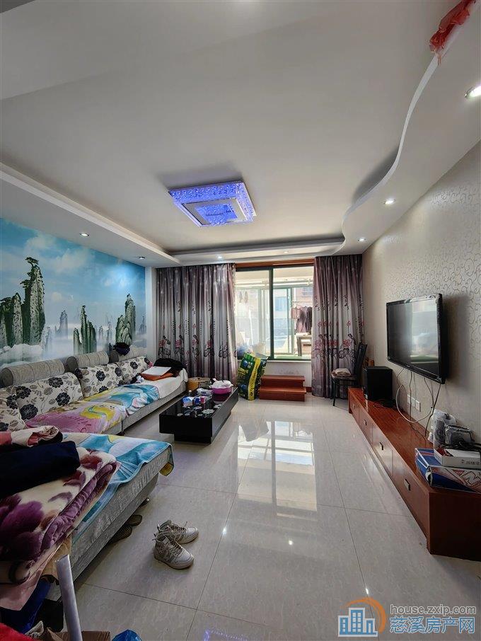 丽都苑125平146万送车位带露台