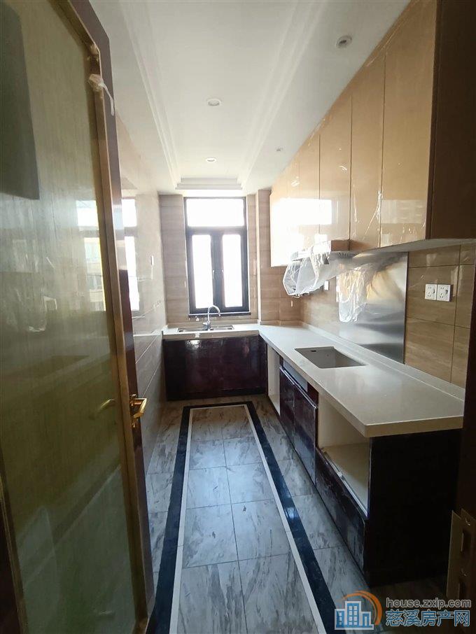 恒大河悦府127平123万精装修