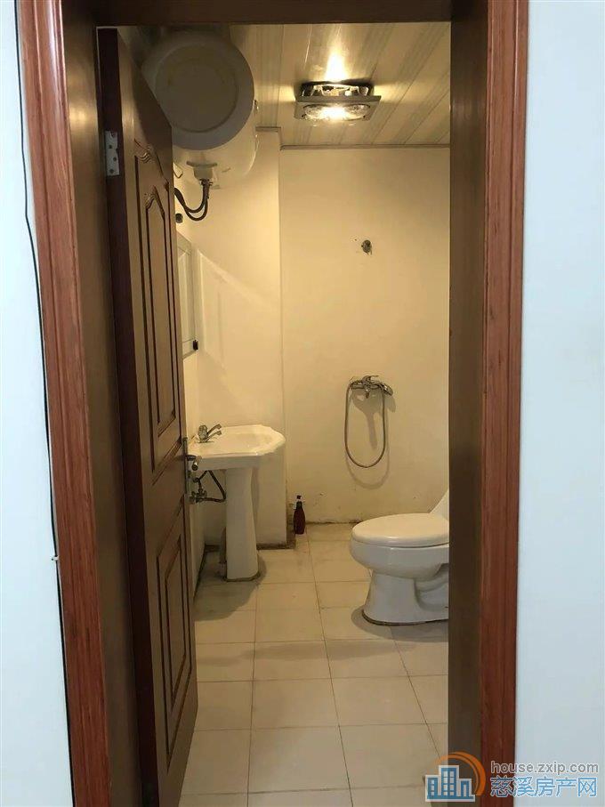 人和书包房精装2室设施齐全可拎包入住