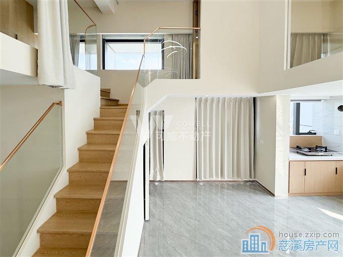 爱琴海旁边精装复式公寓公寓拎包入住