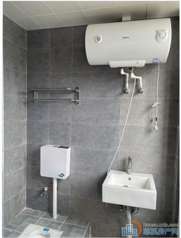 慈东住房——龙山汽配公寓