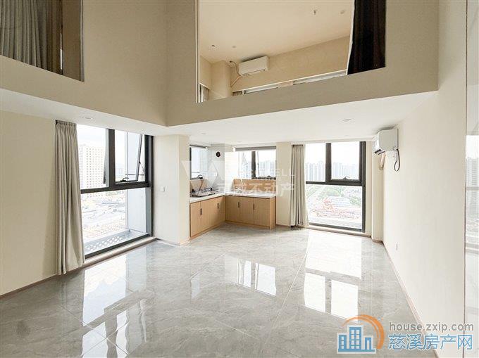 爱琴海旁边精装复式公寓公寓拎包入住