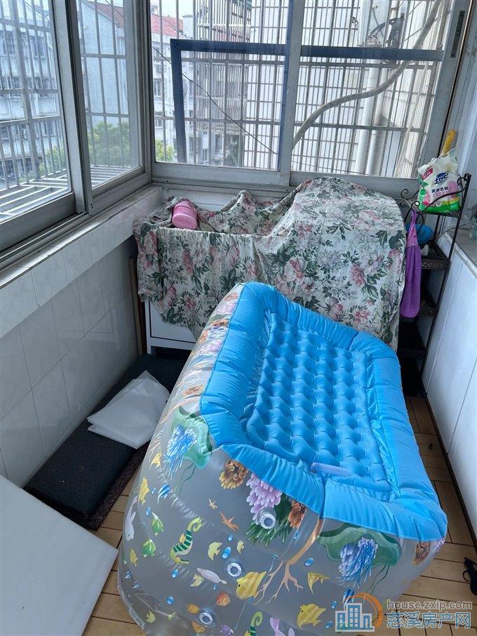 新城中心129平123万精装修