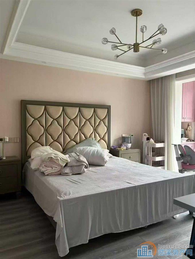 白金湾边套别墅位置好豪华装修带车库直接房