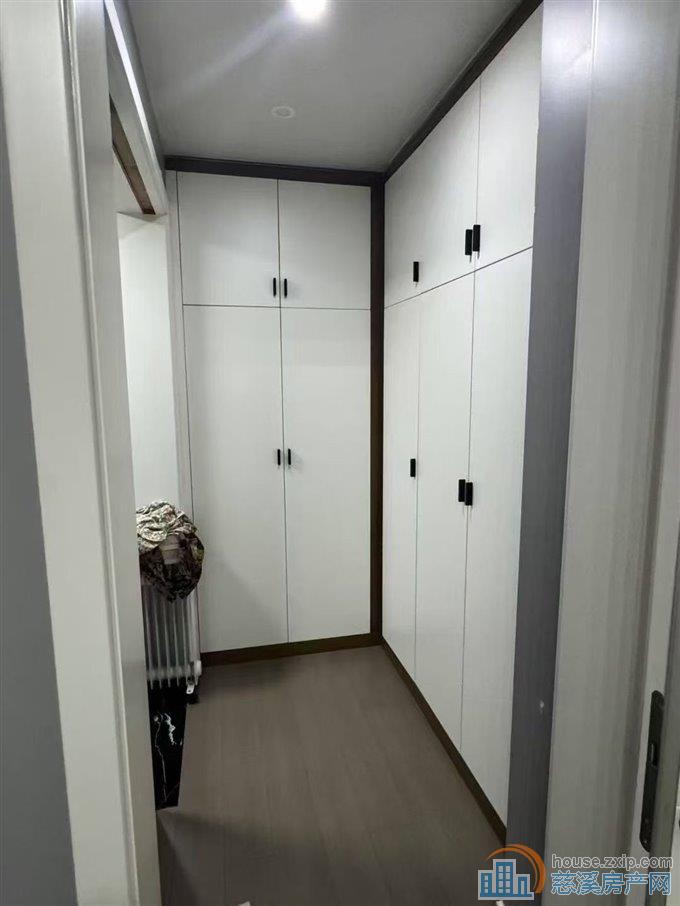 峙山庄园电梯房楼层佳135平126万