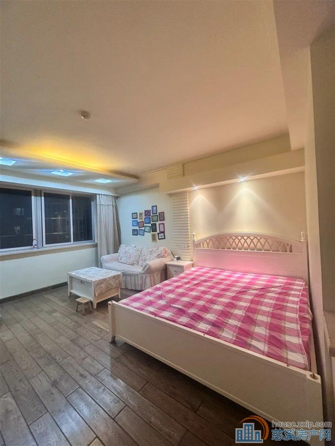 雅仕铭苑48平40.8万浙师大书包